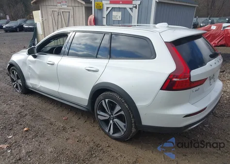 2025 Volvo V60 Cross Country B5 Plus from USA, damaged, VIN YV4L12WK6S2149807